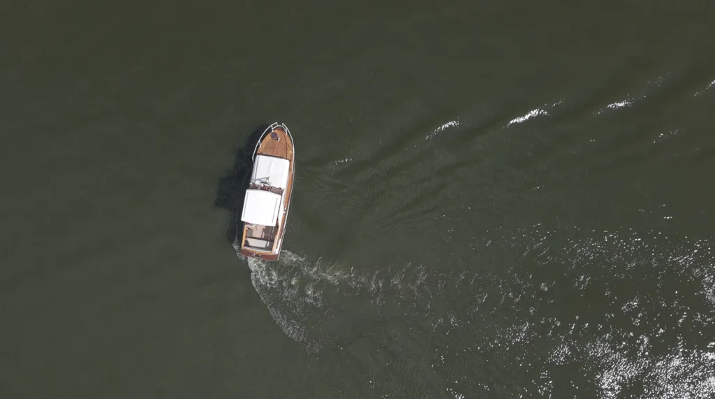 Boote im Yachthafen Berlin